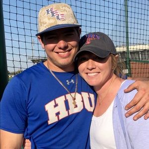 Meet your Posher, Kara